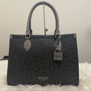 Last one ✨Beautiful guess tote bag